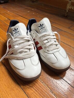 adidas originals size 9.5 mens